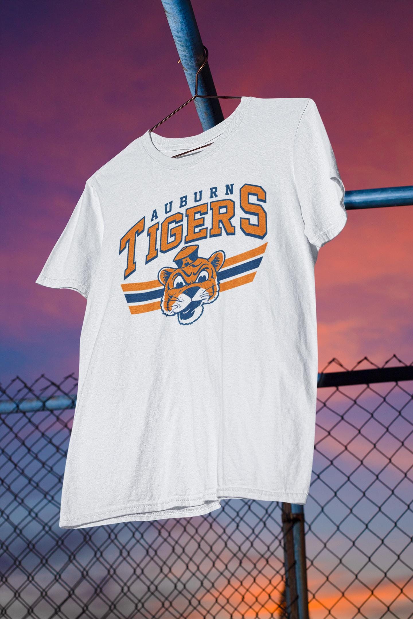 Vintage Auburn Tigers T-Shirt – Retro Aubie Mascot, Game Day Tee