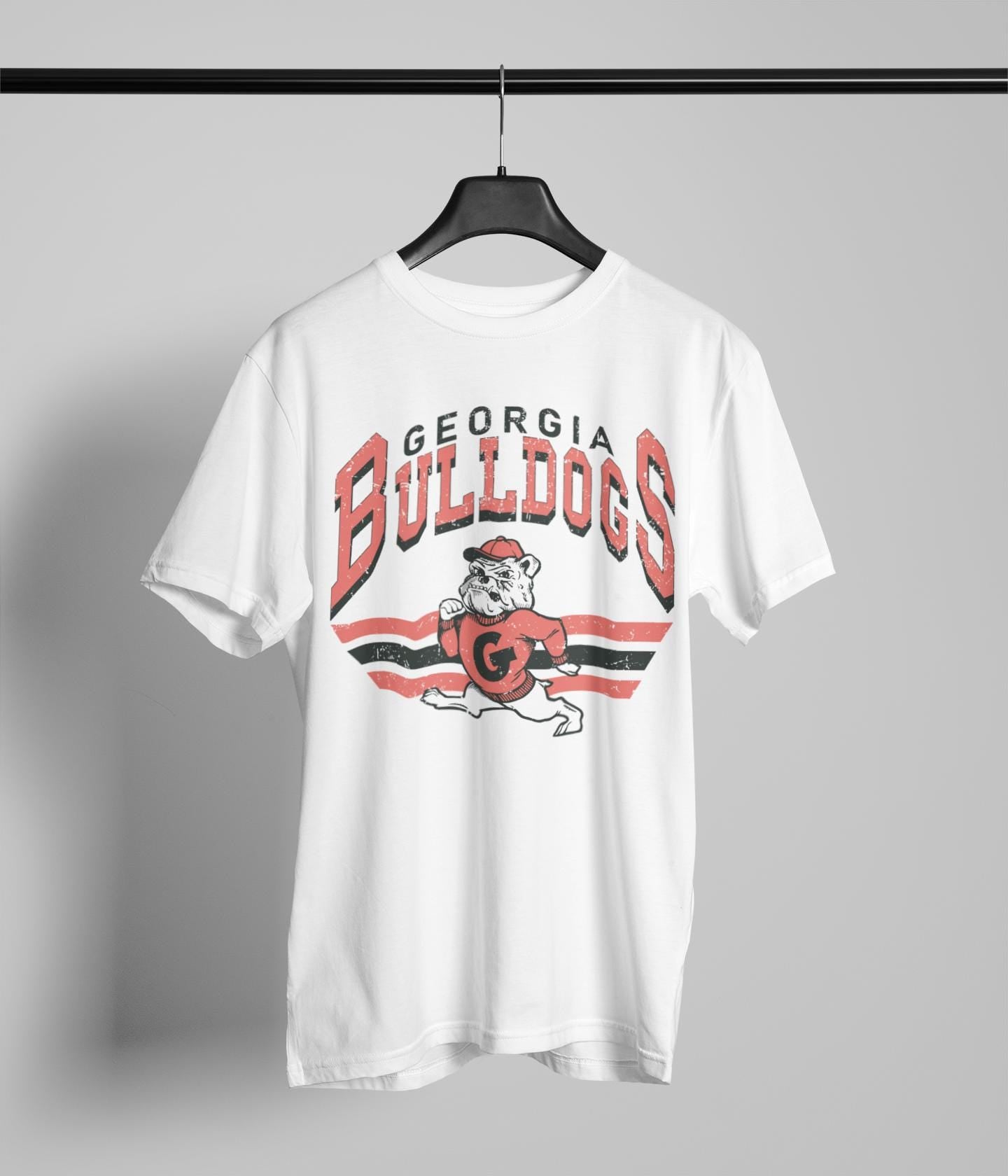 Vintage Georgia Bulldogs T-Shirt – Retro UGA Football Tee